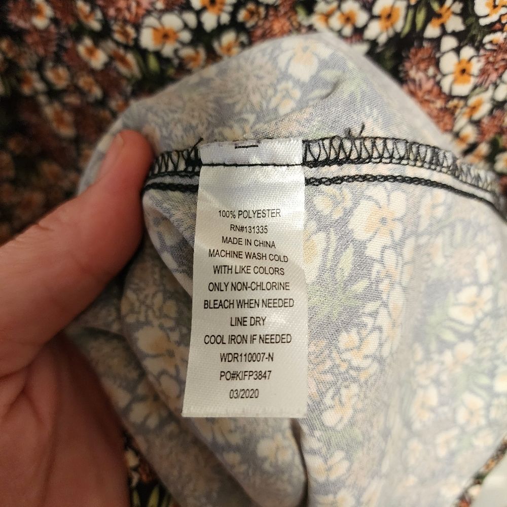 Floral satin mini dress perfect for Fall small - Picture 9 of 10